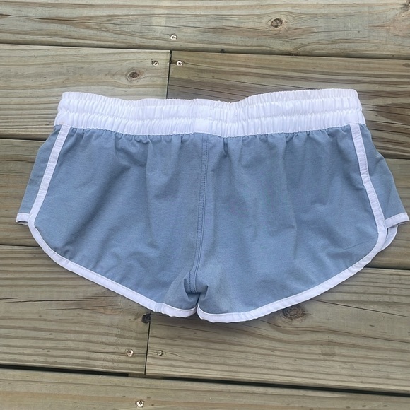 Ripcurl retro board shorts - Picture 2 of 2